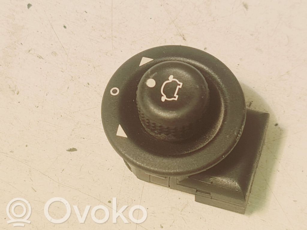 Ford Mondeo Mk III Wing mirror switch 