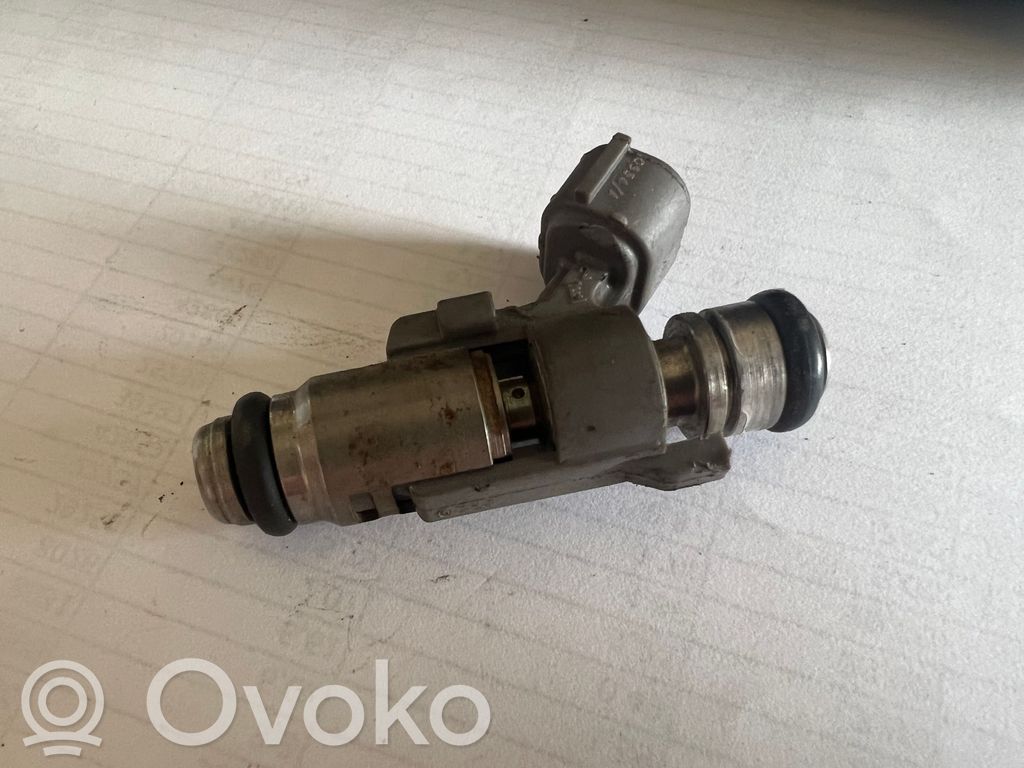 Citroen C3 Fuel injector 