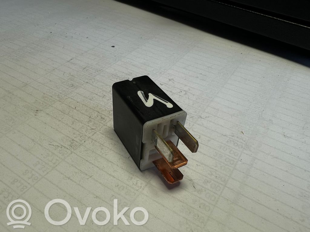 Mazda 3 I Other relay 