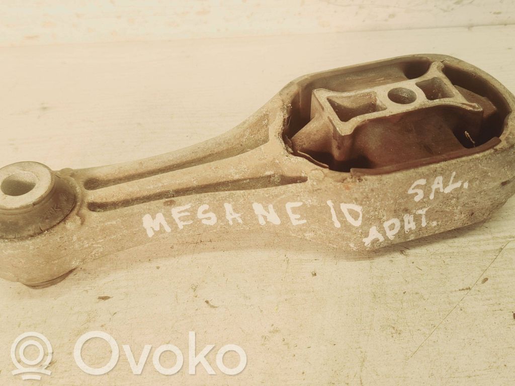 Renault Megane III Engine mount bracket 