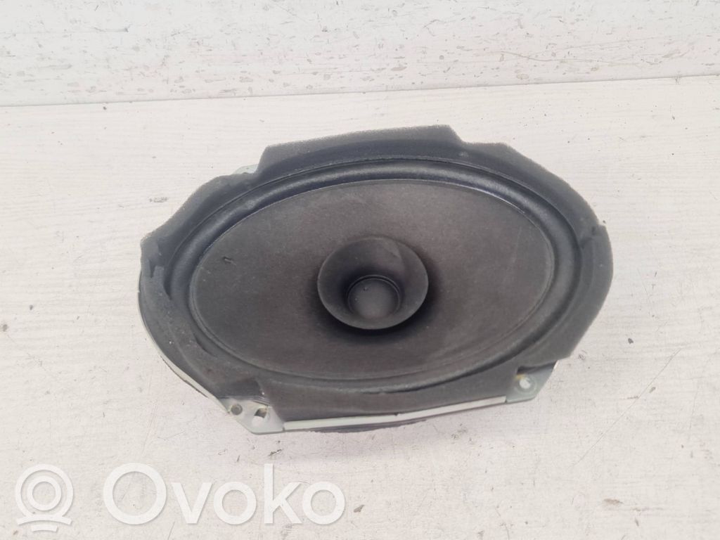 Mazda 5 Front door speaker 