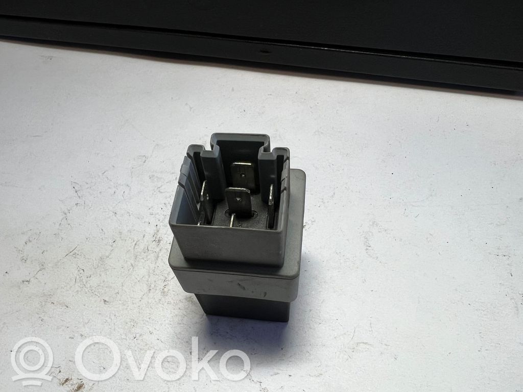 Volvo S40, V40 Inne przekaźniki 