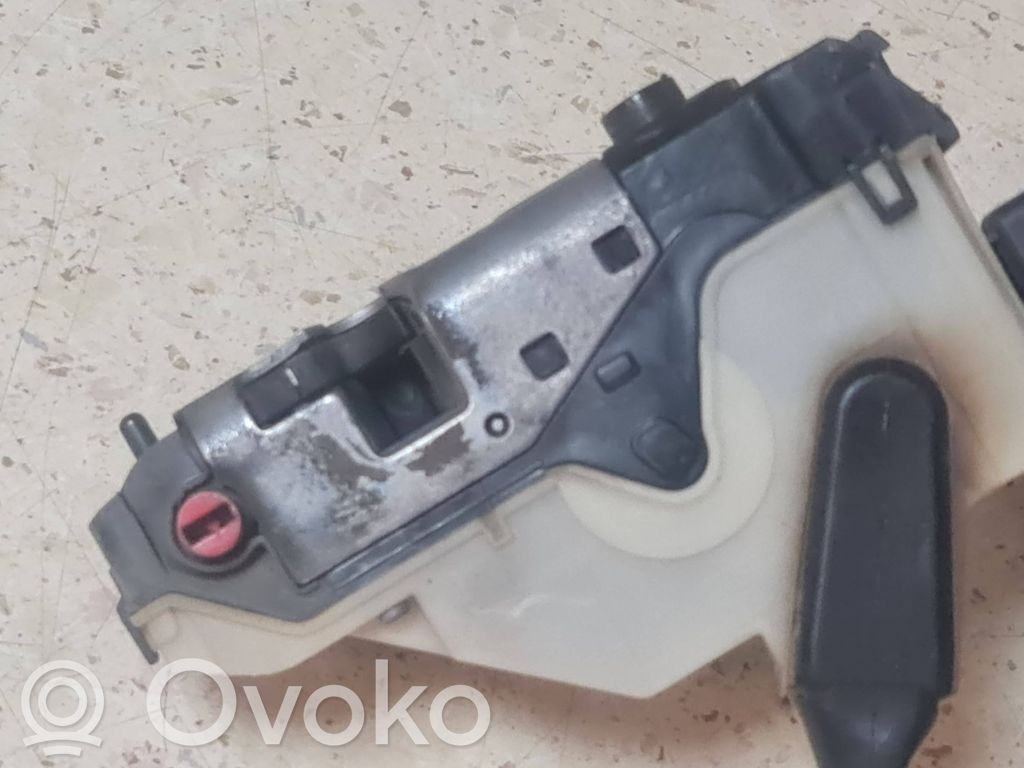 Citroen C4 II Aizmugurē slēdzene 