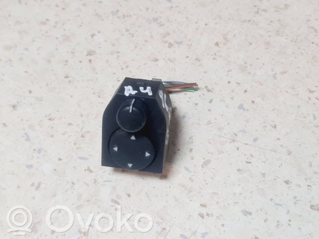 Audi A4 S4 B5 8D Wing mirror switch 
