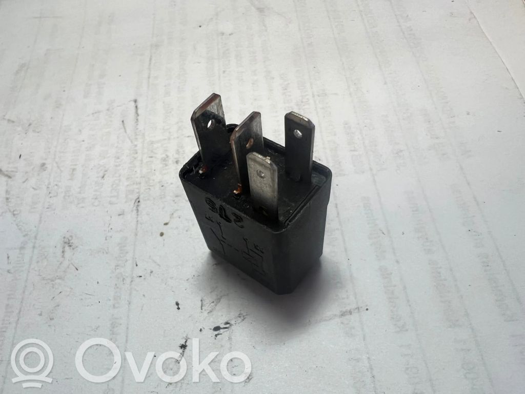 Opel Vectra C Inne przekaźniki 