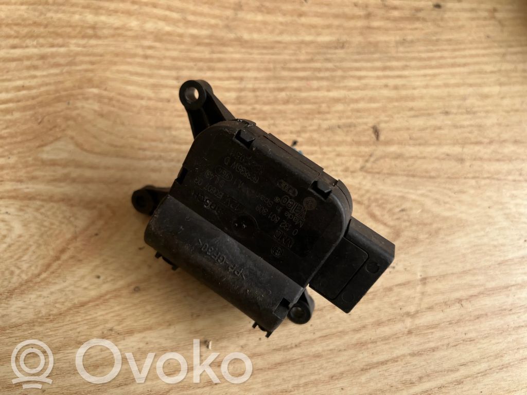 Audi A4 S4 B6 8E 8H Silniczek nagrzewnicy 