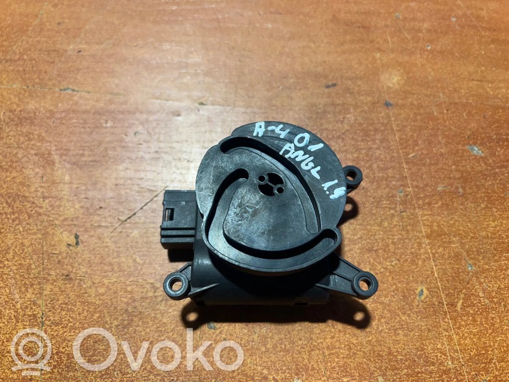 Audi A4 S4 B6 8E 8H Silniczek nagrzewnicy 