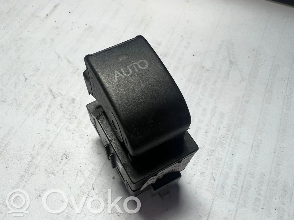 Toyota Corolla E120 E130 Electric window control switch 