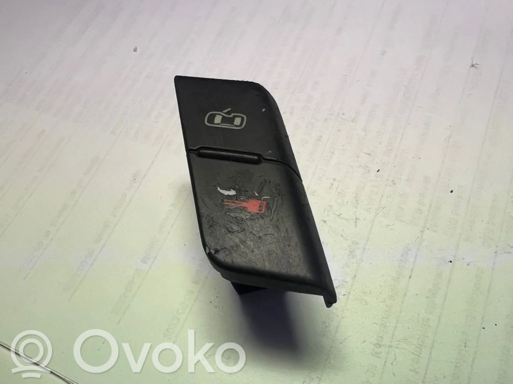 Audi A4 S4 B6 8E 8H Central locking switch button 