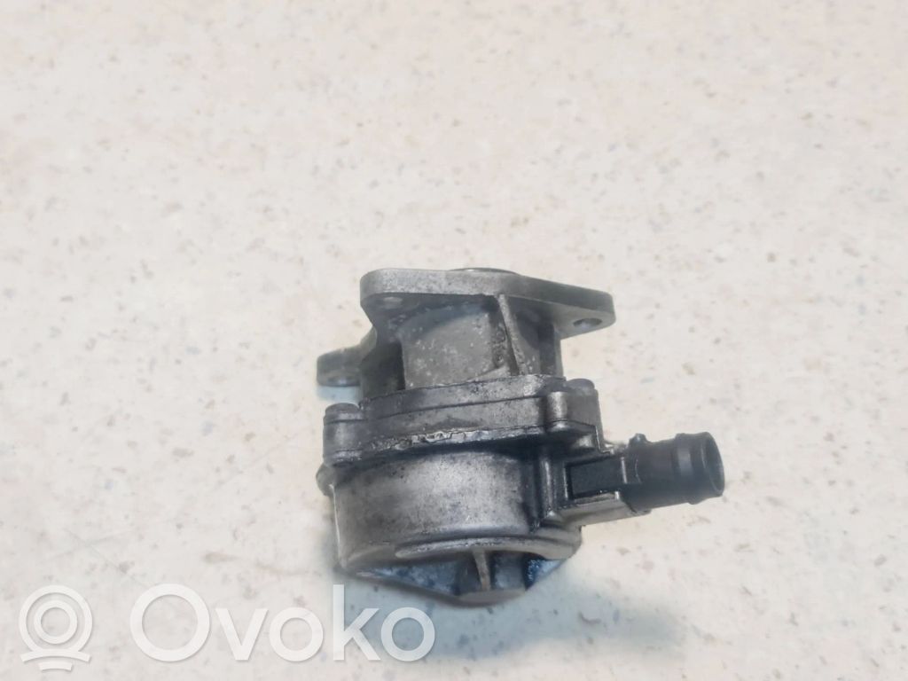 Volvo S40, V40 Alipainepumppu 