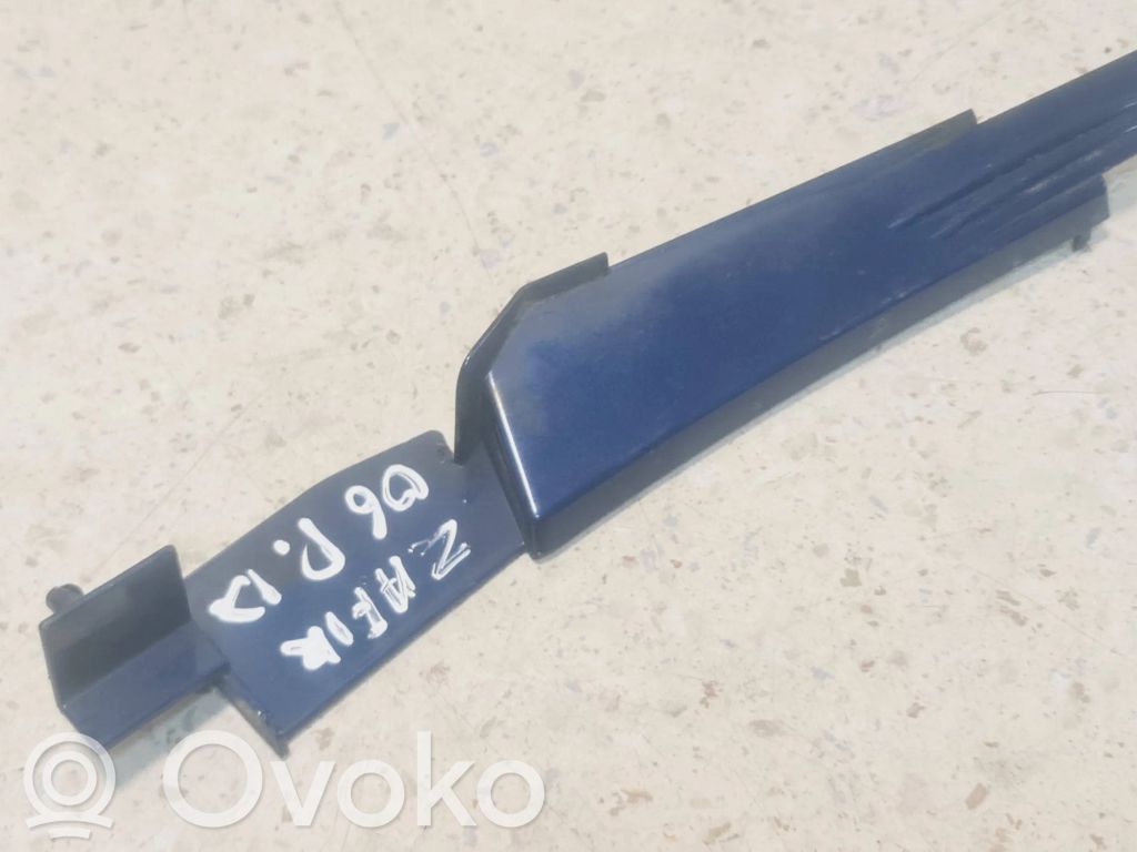 Opel Zafira B Panel wykończeniowy błotnika 