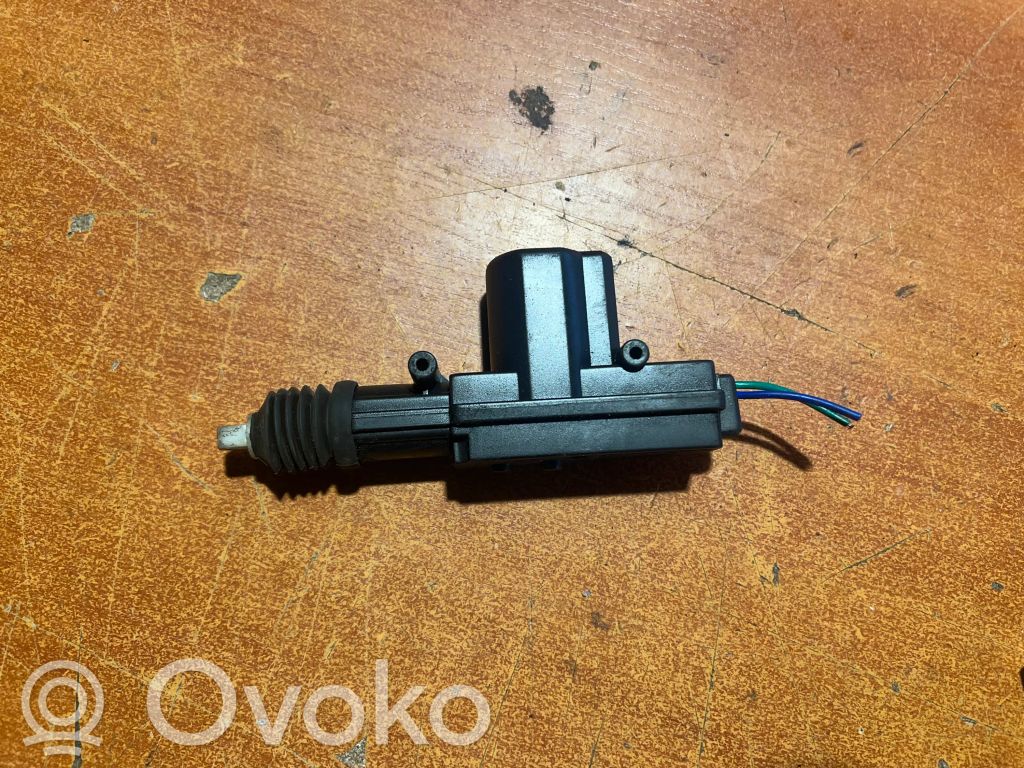 Volkswagen Transporter - Caravelle T4 Central locking motor 