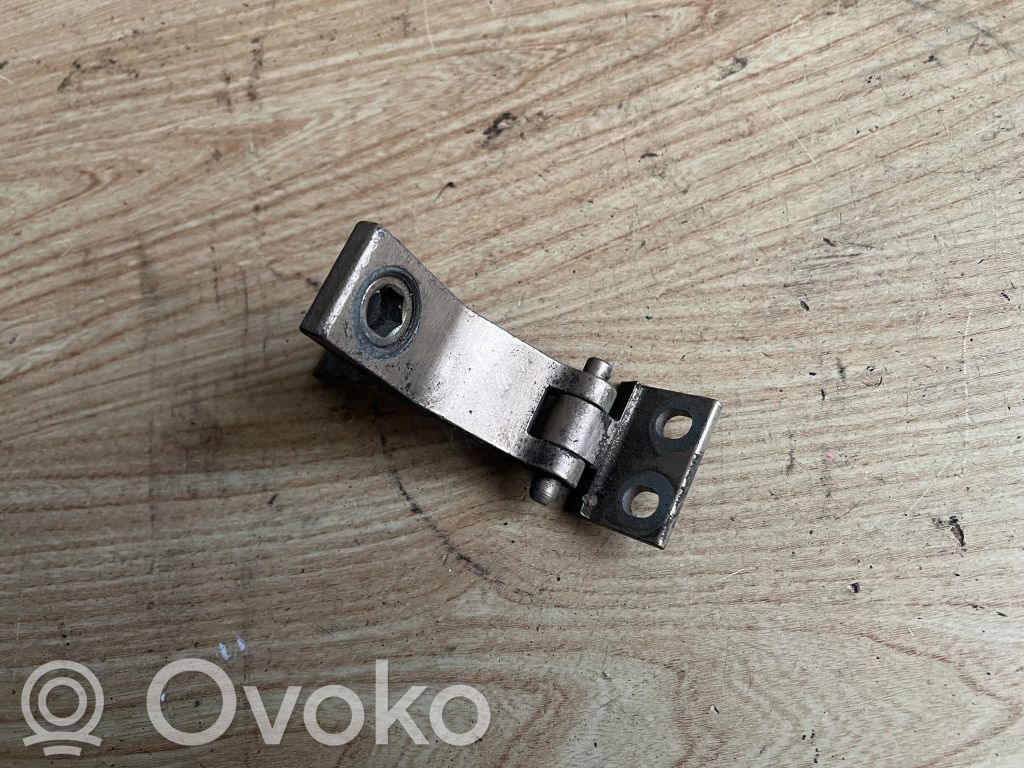 Audi 80 90 B3 Front door upper hinge 