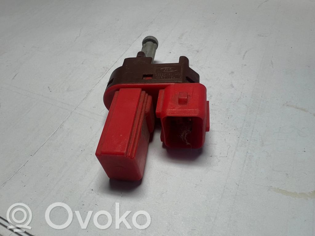 Ford Mondeo Mk III Brake pedal sensor switch 