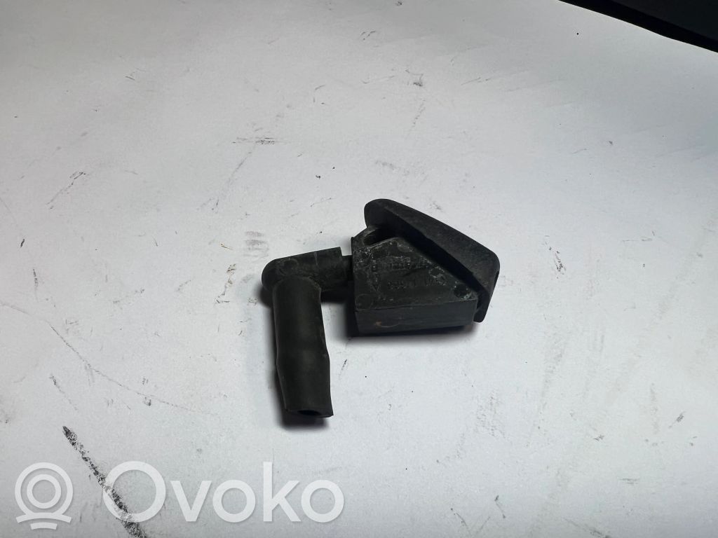 Ford Focus Windshield washer spray nozzle 