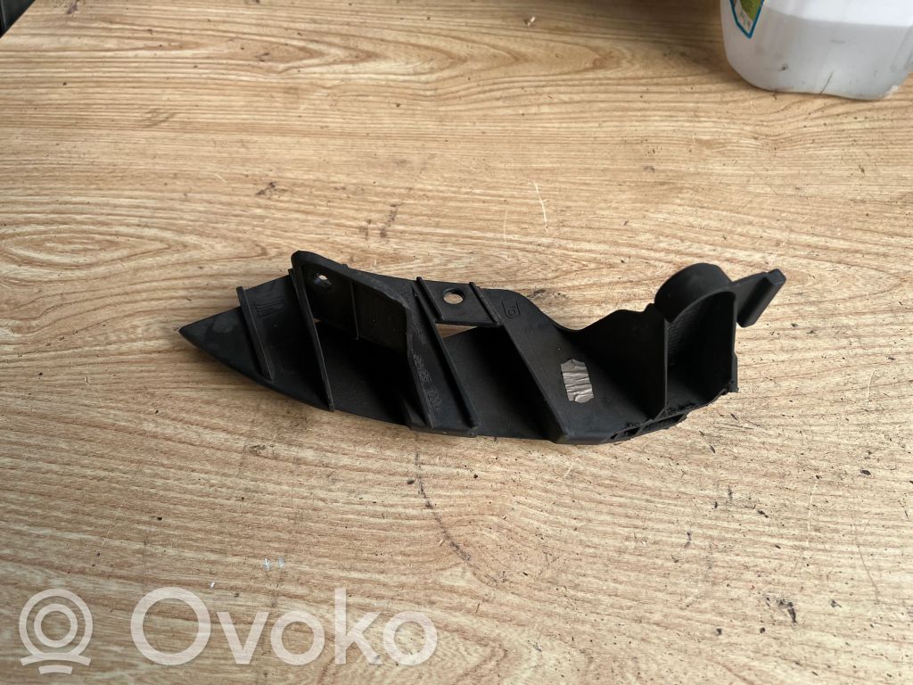 Seat Leon (1P) Rear bumper mounting bracket 