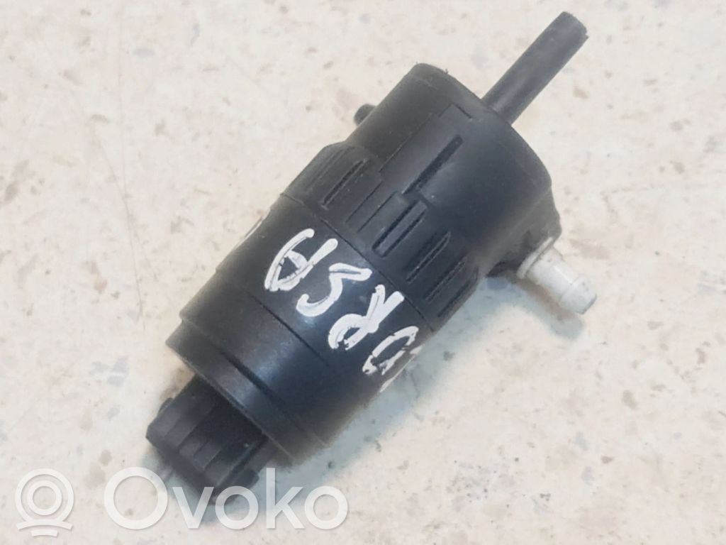 Opel Corsa D Windscreen/windshield washer pump 