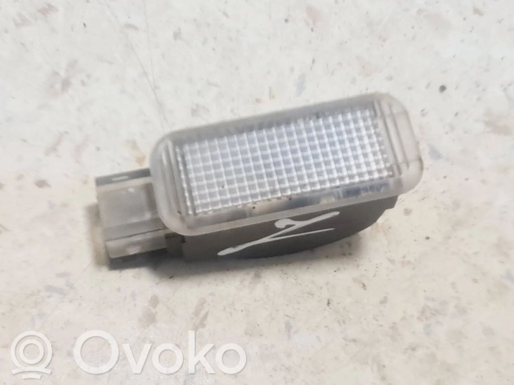 Audi A6 S6 C5 4B Sonstige Leuchte Innenraum 