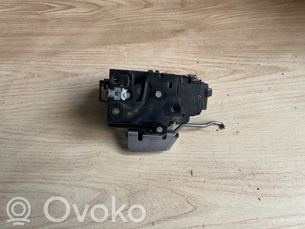 Audi A6 S6 C5 4B Front door lock 