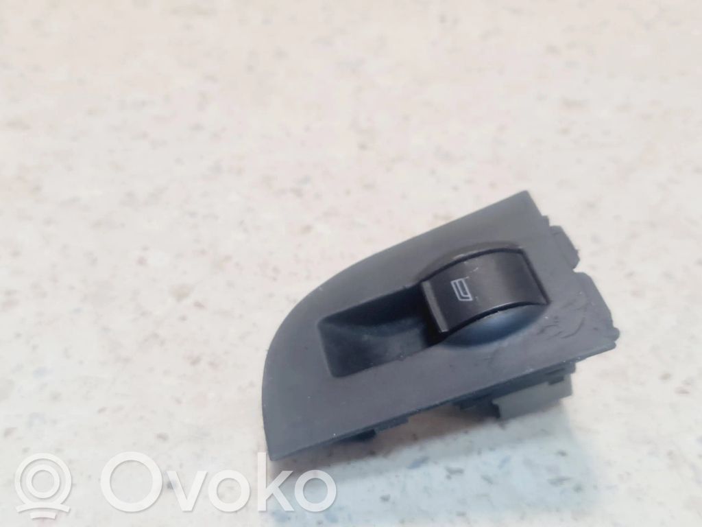 Audi A6 S6 C5 4B Electric window control switch 