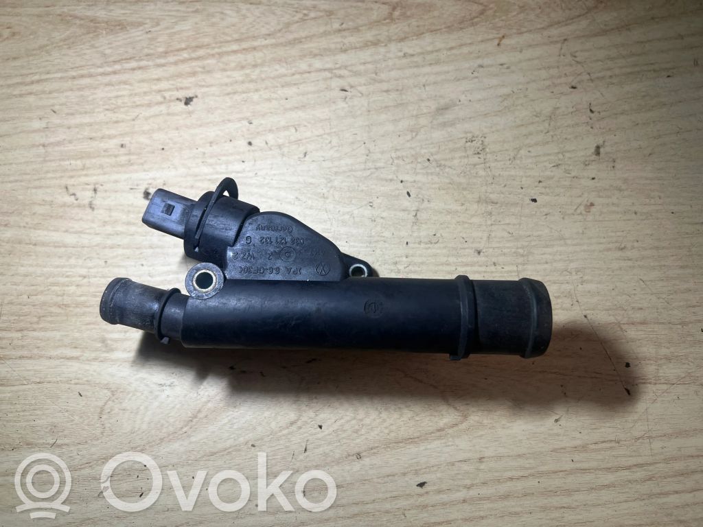 Audi A4 S4 B7 8E 8H Manguera/tubo del líquido refrigerante 