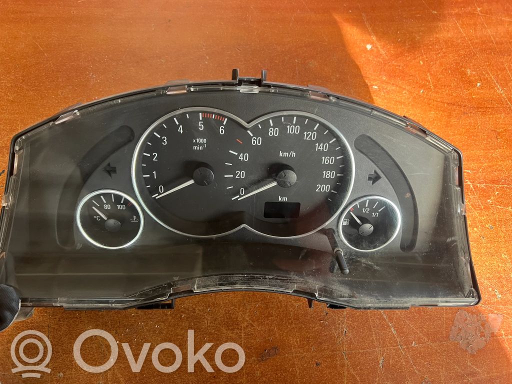 Opel Meriva A Speedometer (instrument cluster) 