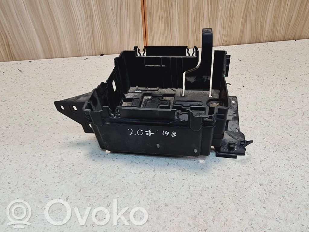 Peugeot 207 Akumulatora nostiprināšanas pamatne 