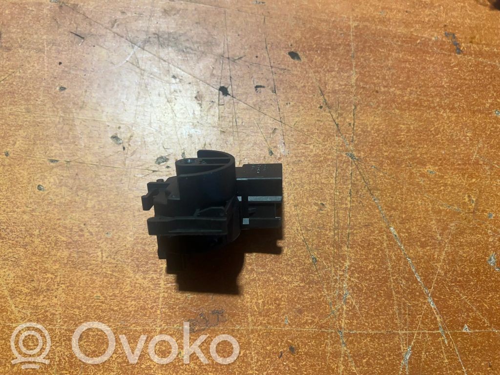 Opel Meriva A Virtalukon kytkin 