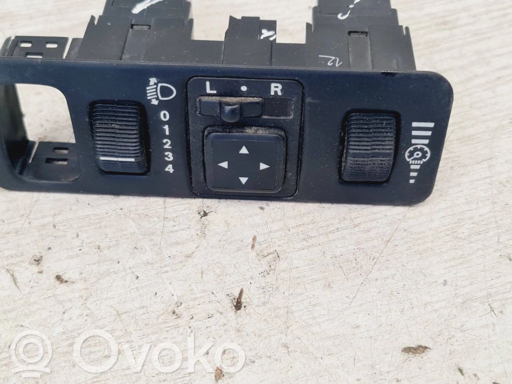 Mitsubishi Space Star Wing mirror switch 