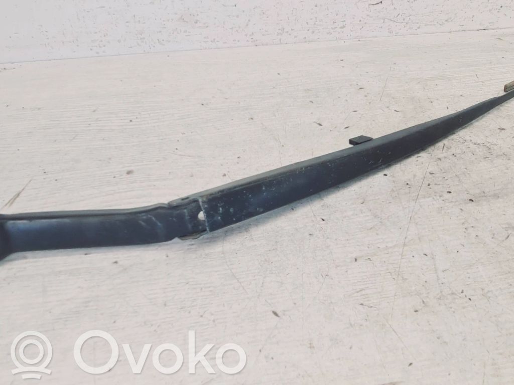 BMW 3 E46 Front wiper blade arm 