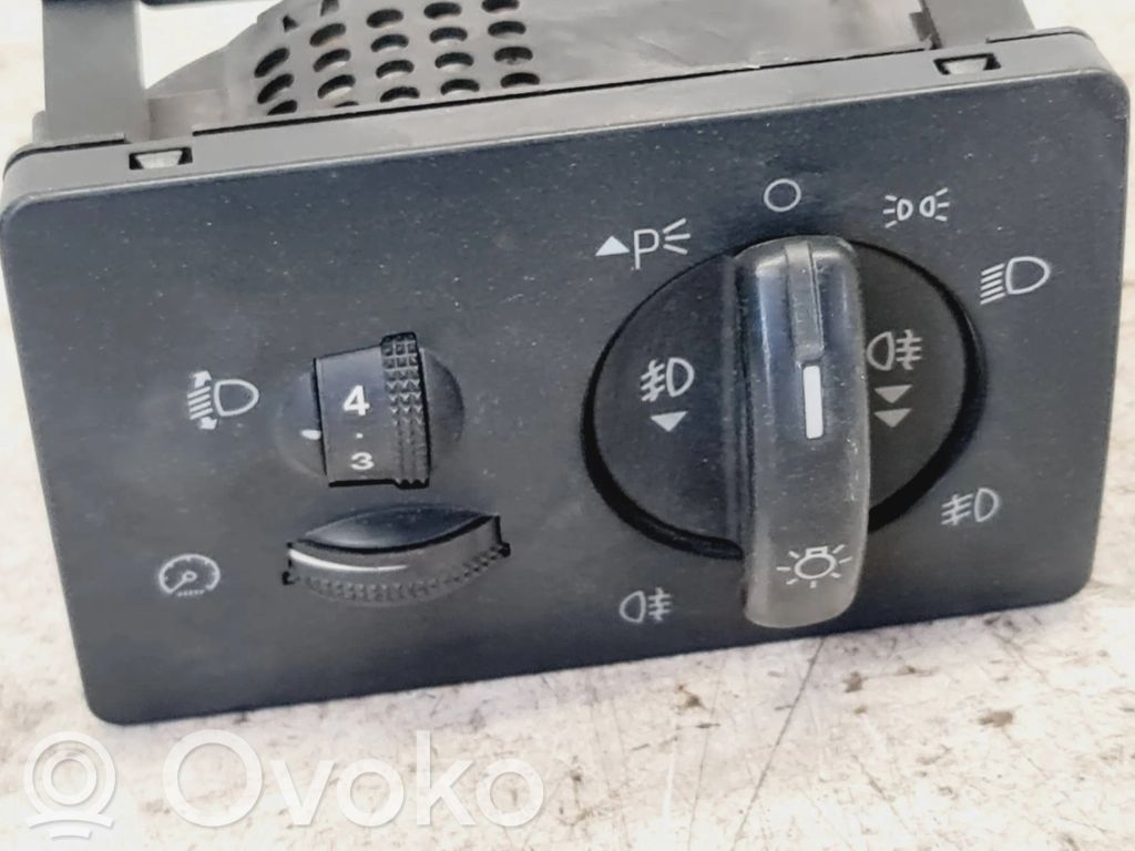 Ford Focus Light switch 