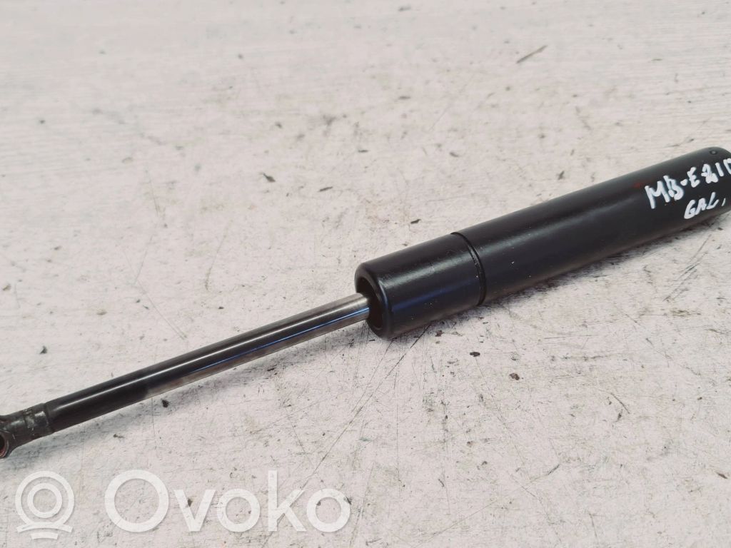 Mercedes-Benz E W210 Tailgate/trunk strut/damper 