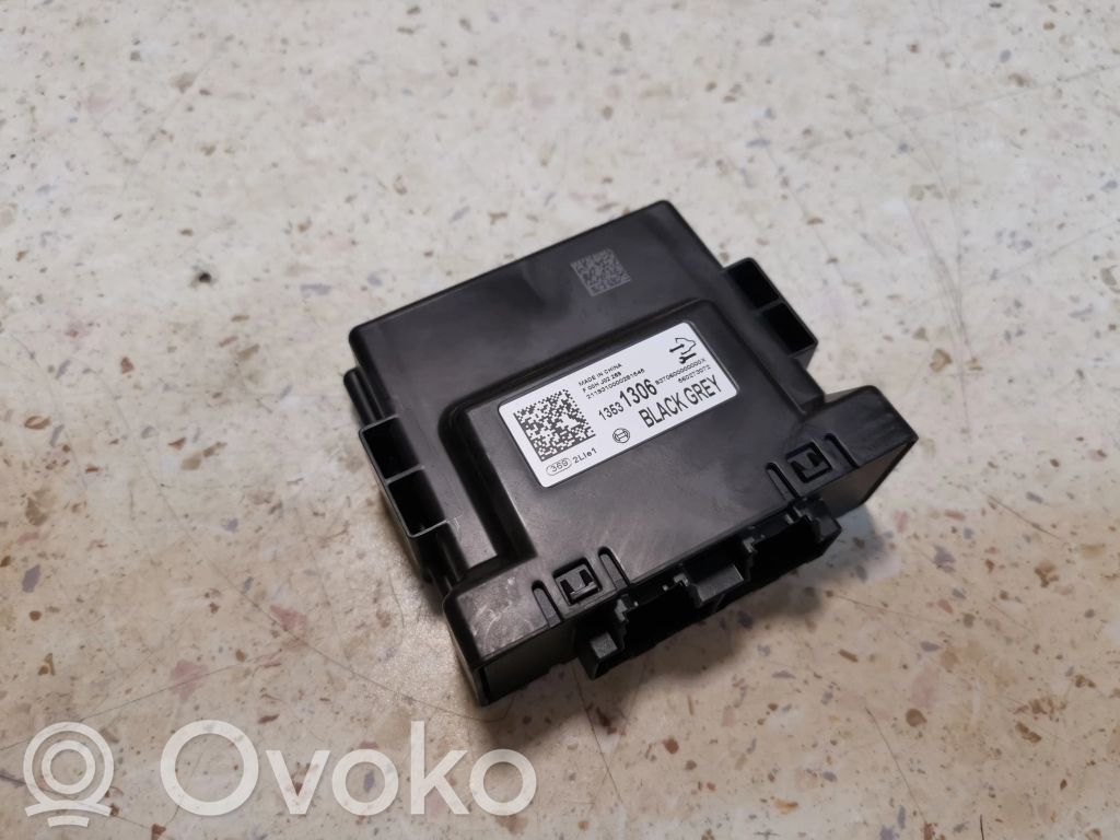 Opel Astra K Gateway control module 