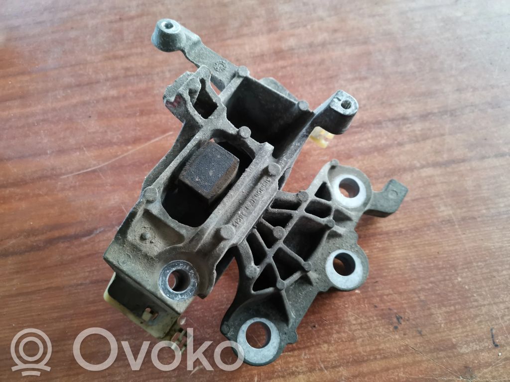 Opel Astra K Gearbox mount 