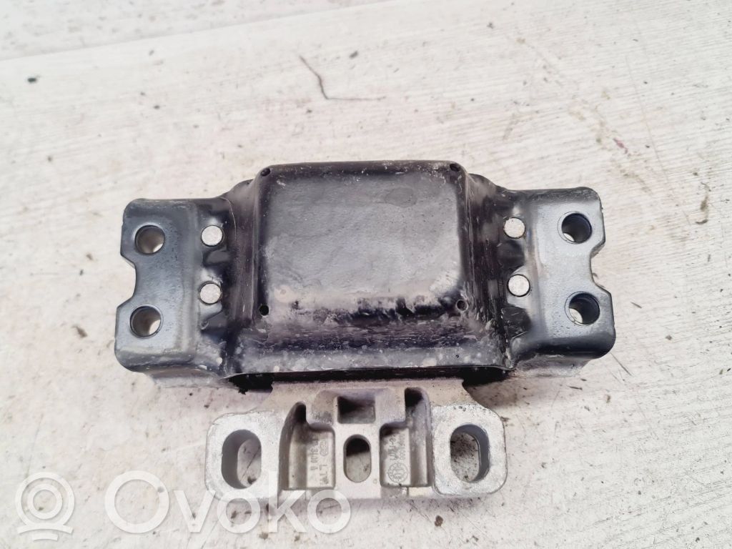 Engine mount bracket   1K0199555,1K0199555L