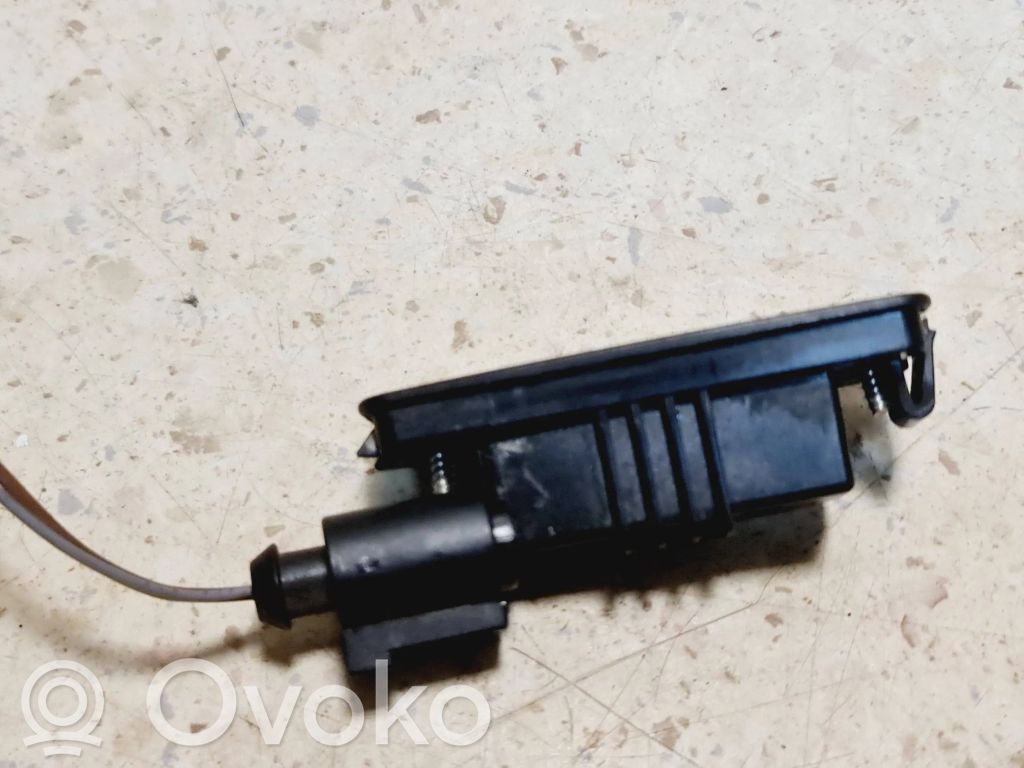 Seat Leon (1P) Lampa oświetlenia tylnej tablicy rejestracyjnej 