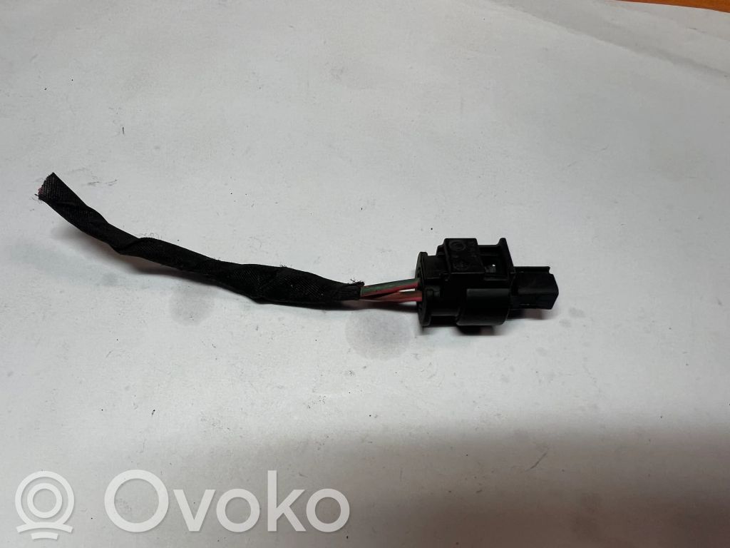 Otros cableados   8J0973202