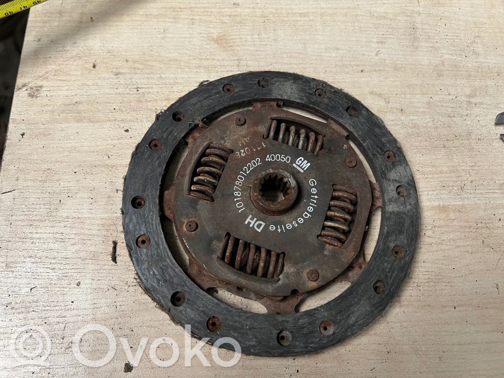 Opel Corsa B Sankabos diskas 