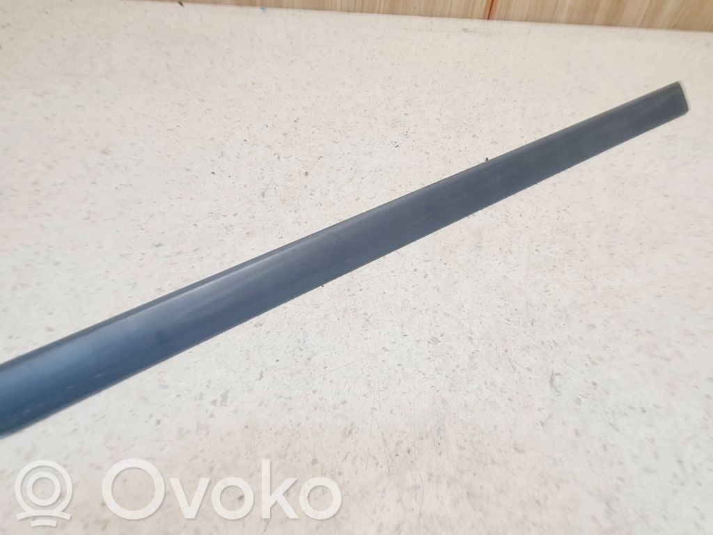 Opel Meriva A Takaoven lista (muoto) 