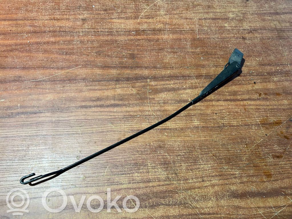 Opel Corsa B Front wiper blade arm 