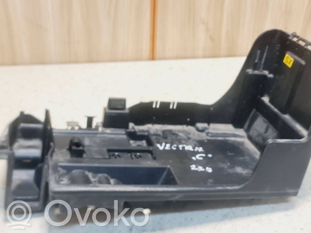 Opel Vectra C Akumuliatoriaus dėžė 
