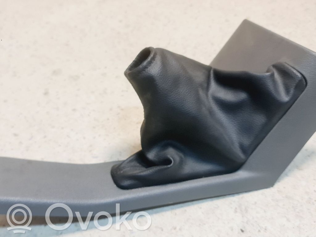 Ford Focus Handbrake trim 