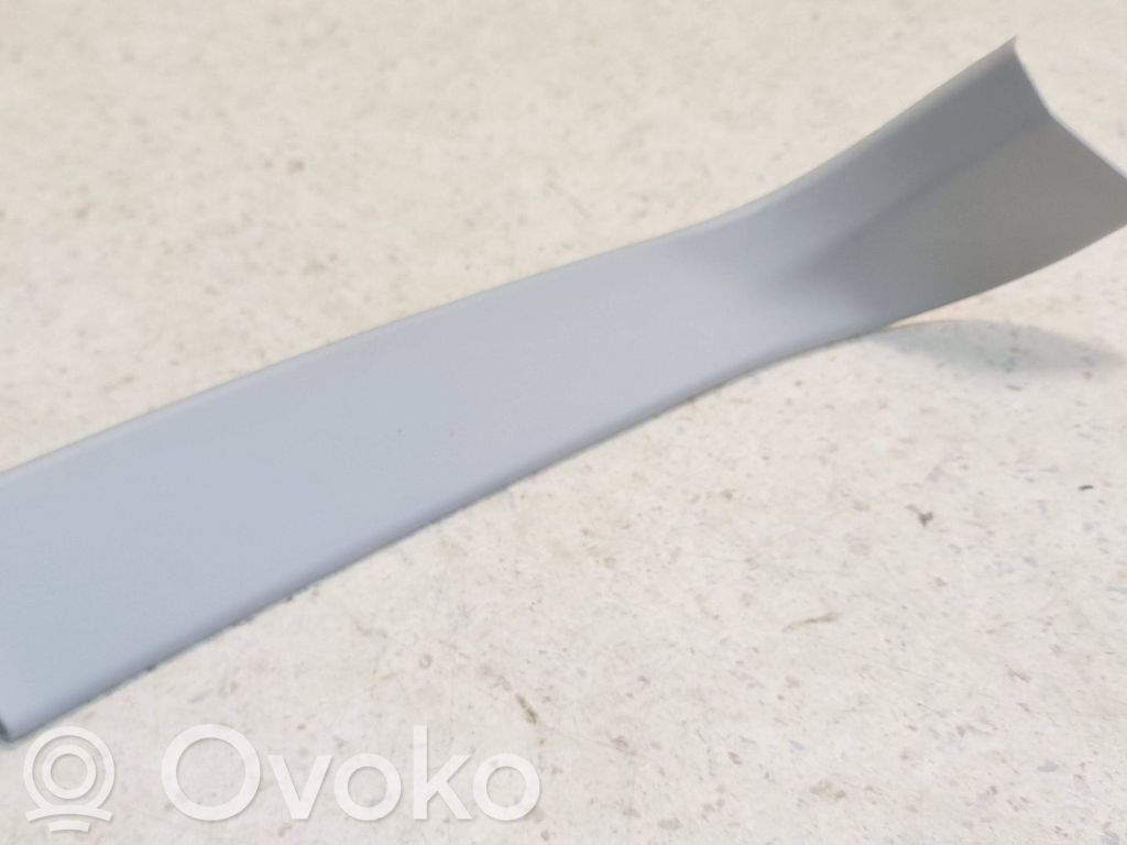 BMW 3 E90 E91 Tailgate/trunk side cover trim 