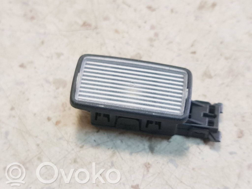 Volvo XC60 Glove box light 