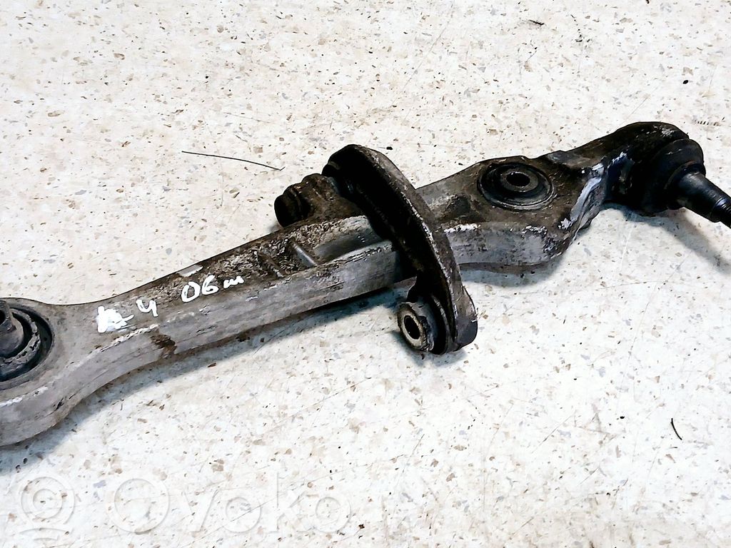 Audi A4 S4 B7 8E 8H Svira 