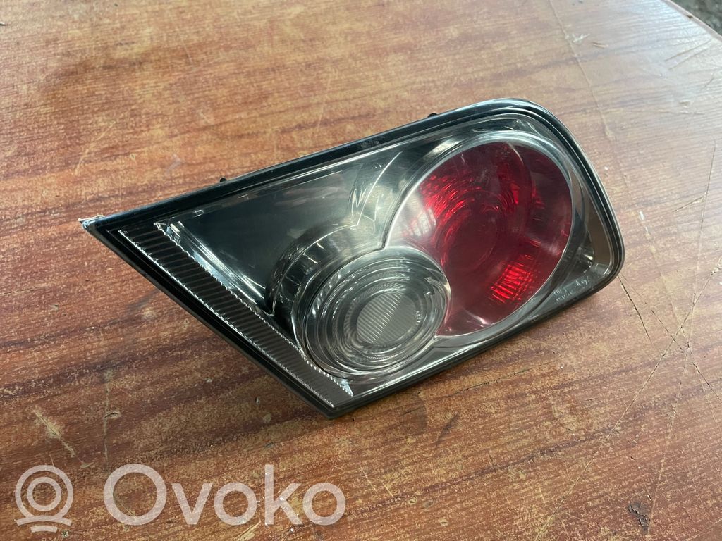 Mazda 6 Aizmugurējais lukturis pārsegā 