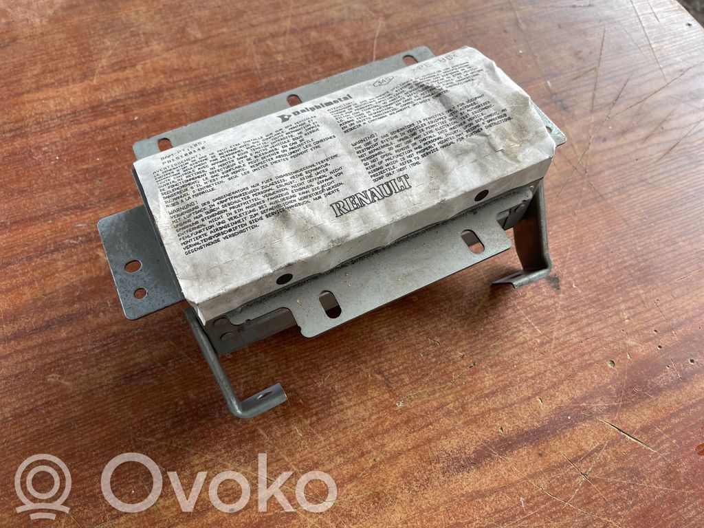 Poduszka powietrzna Airbag pasażera   8200788811
