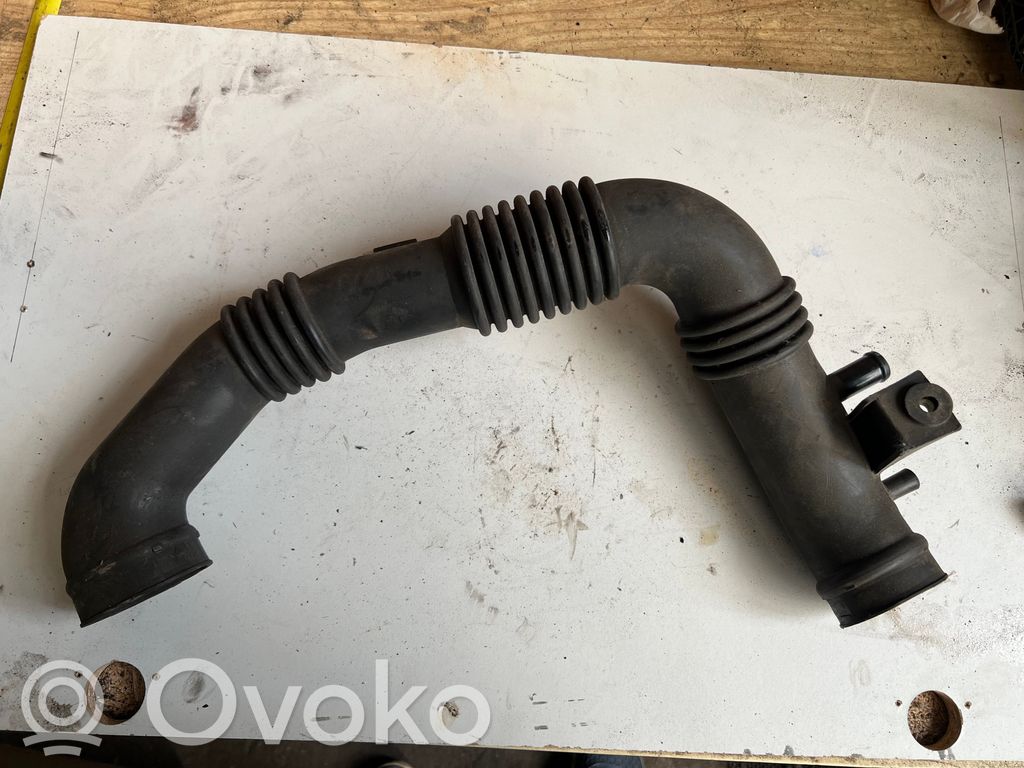 Mazda Demio Air intake hose/pipe 
