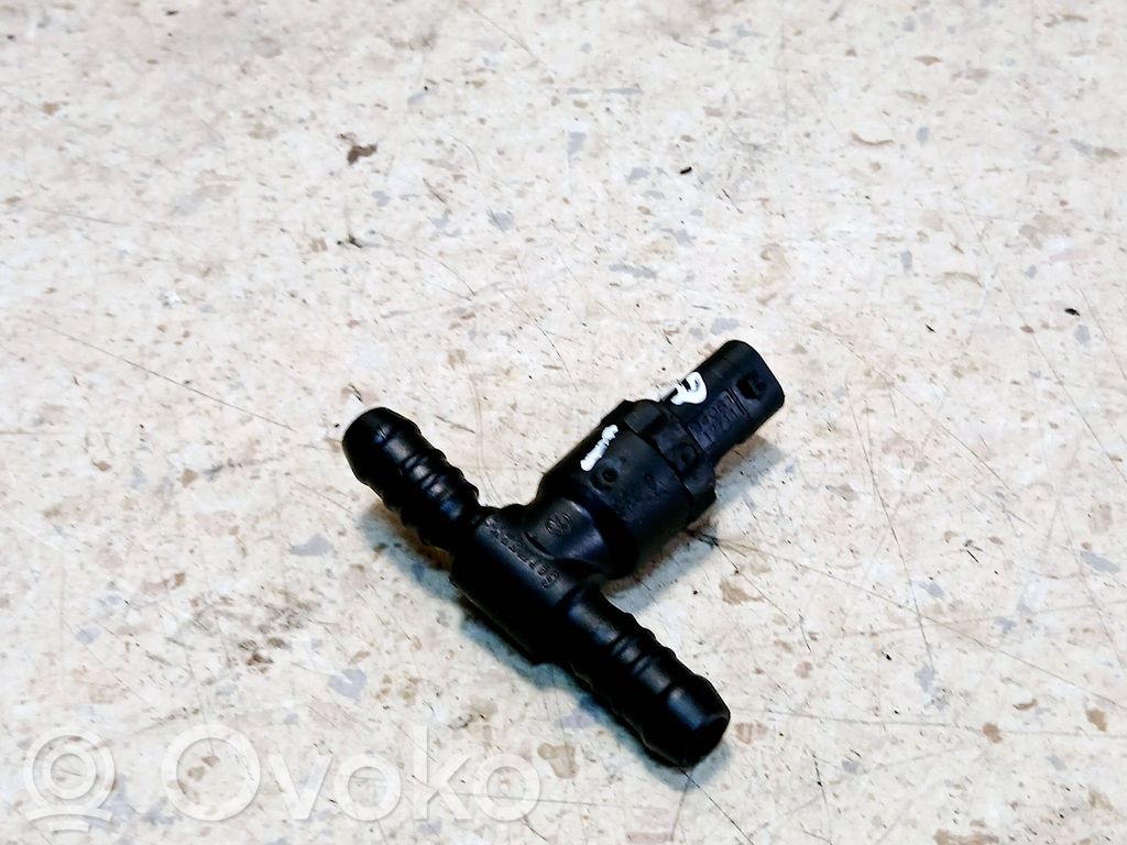 Volkswagen Golf VI Engine coolant pipe/hose 