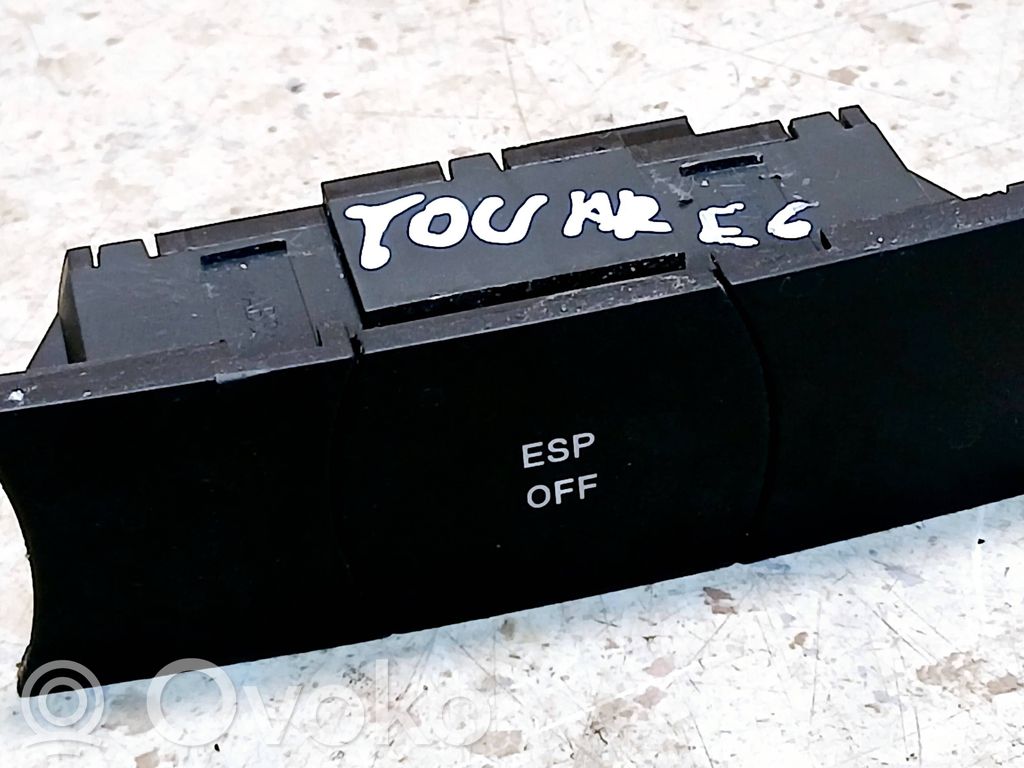 Volkswagen Touareg I ESP (stability program) switch 